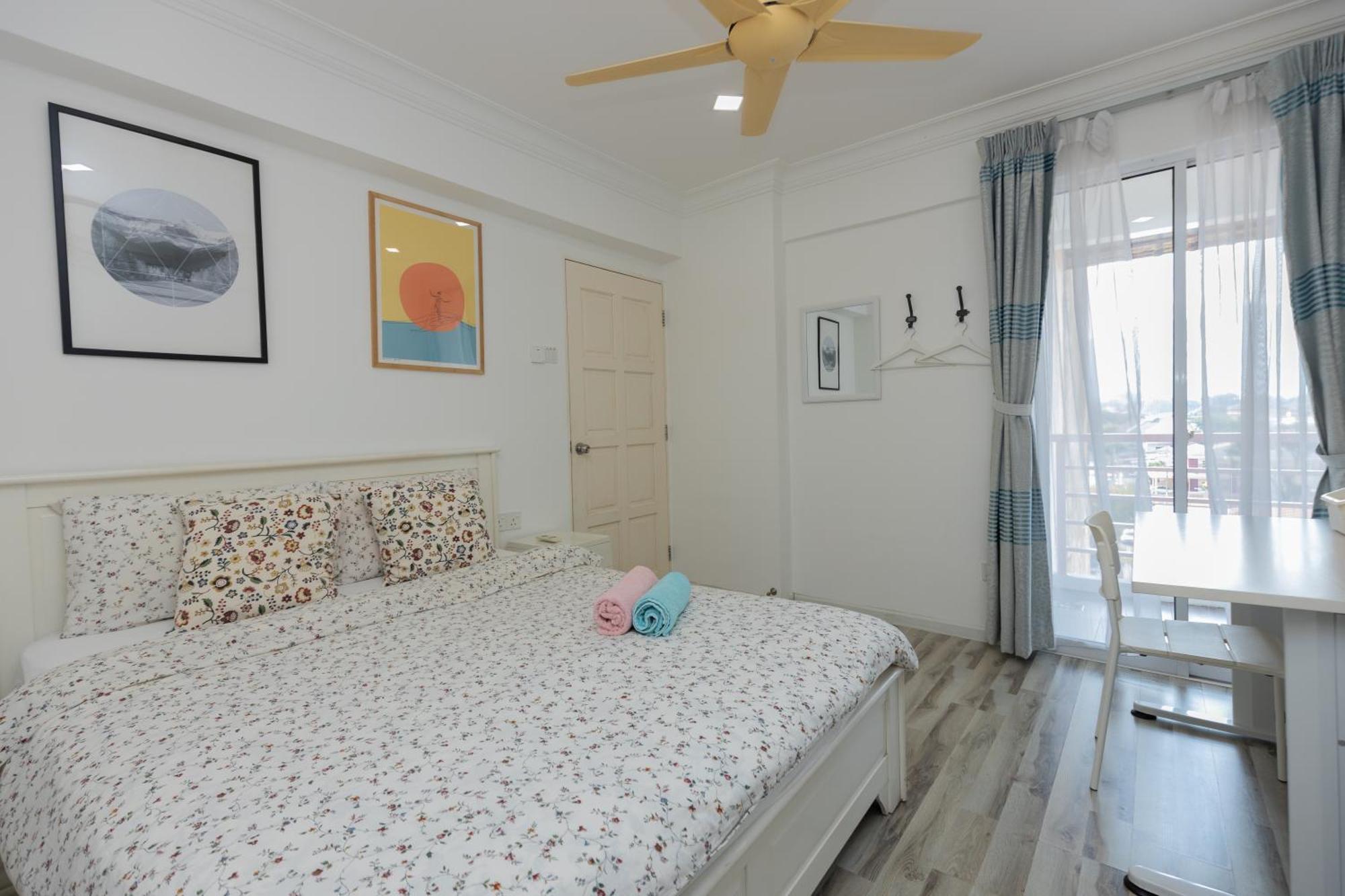 Eastern Apt, Jelutong
