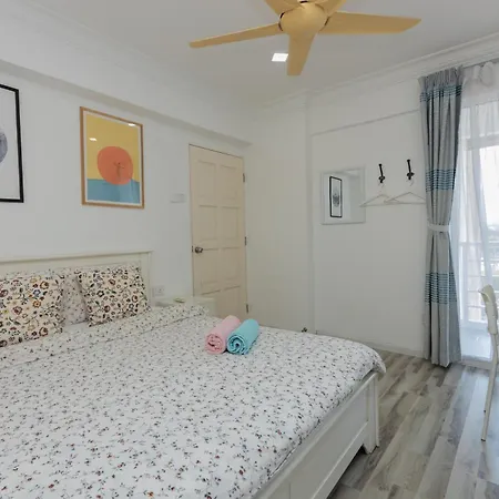 Eastern Apt, Jelutong Exterior photo